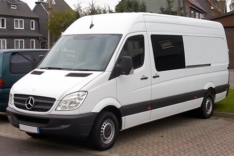 800px-mercedes-benz_sprinter1.jpg